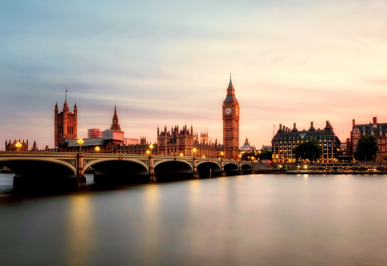 英国留学中介选择对比图